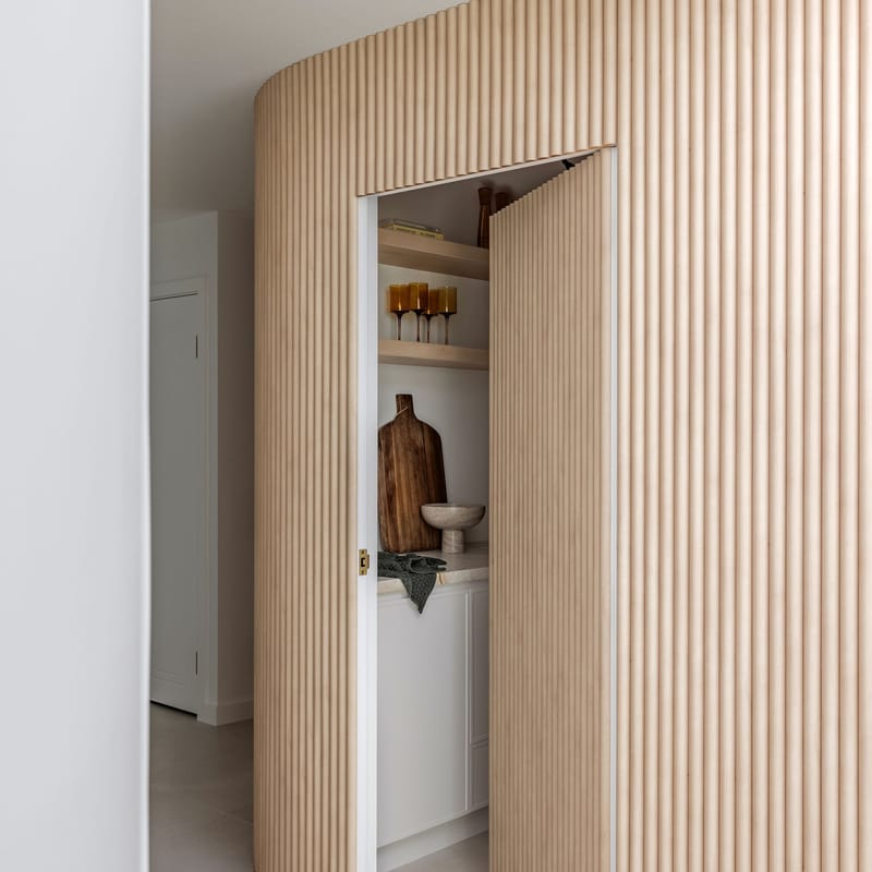 American oak timber detail