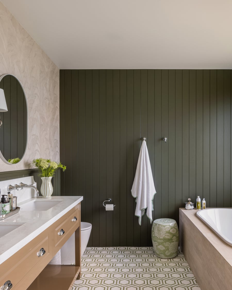 Heritage vanity, Paradise Waters